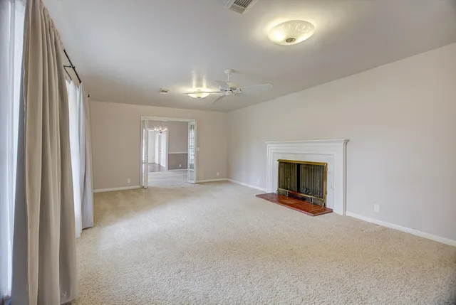 $375,000 | 106 Woodland Road, Lake Jackson, TX 77566