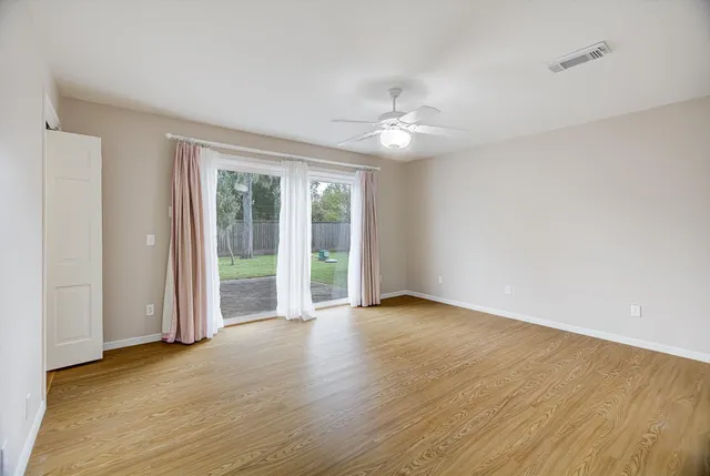 $375,000 | 106 Woodland Road, Lake Jackson, TX 77566