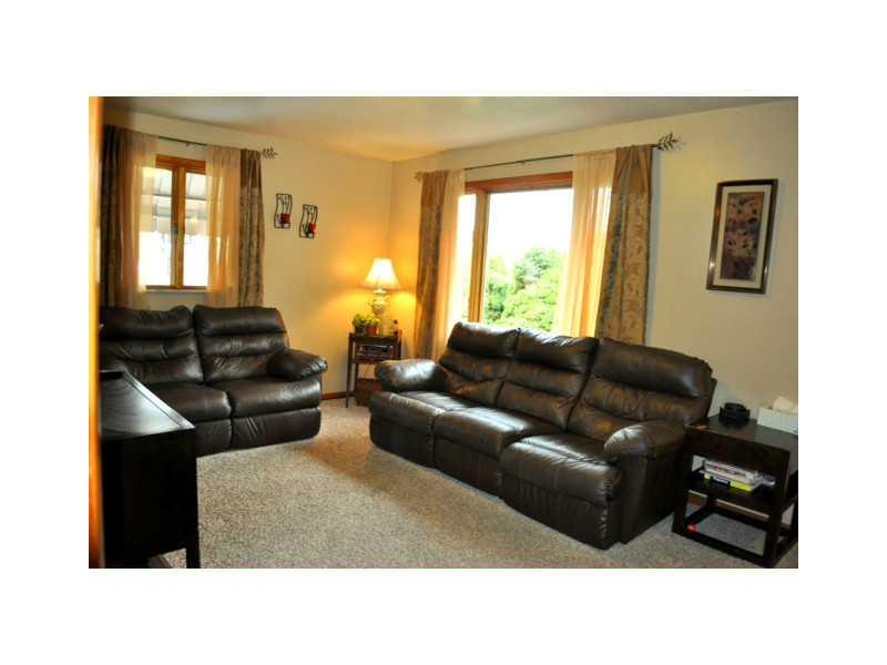 2398 Beaver Road Ambridge, PA 15003 - Photo 4 of 9 Living Room.