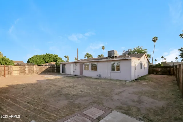 $1,695 | 3349 West Thomas Road, Phoenix, AZ 85017