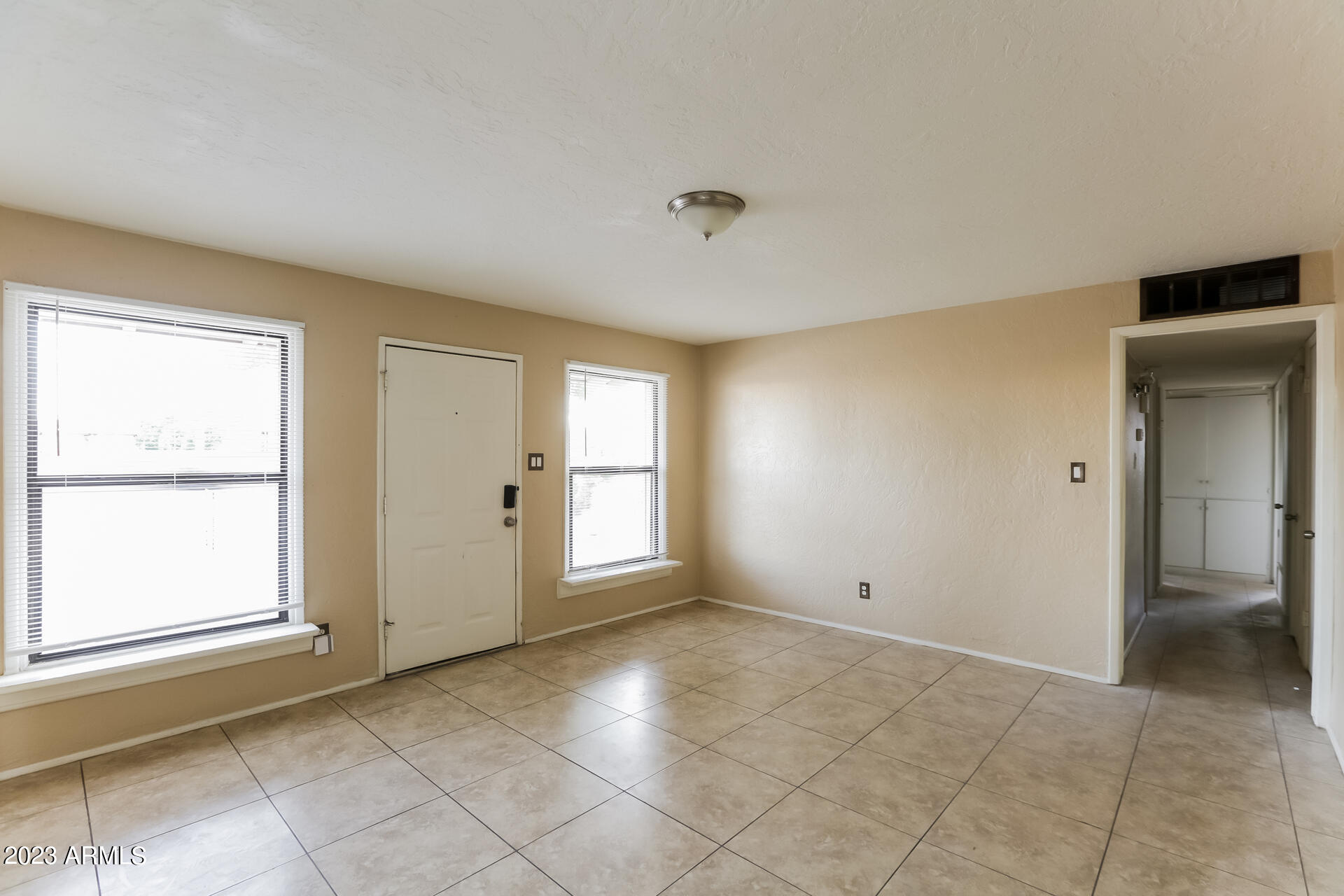 3349 West Thomas Road Phoenix, AZ 85017 - Photo 3 of 15 002-photo-living-room-10941711