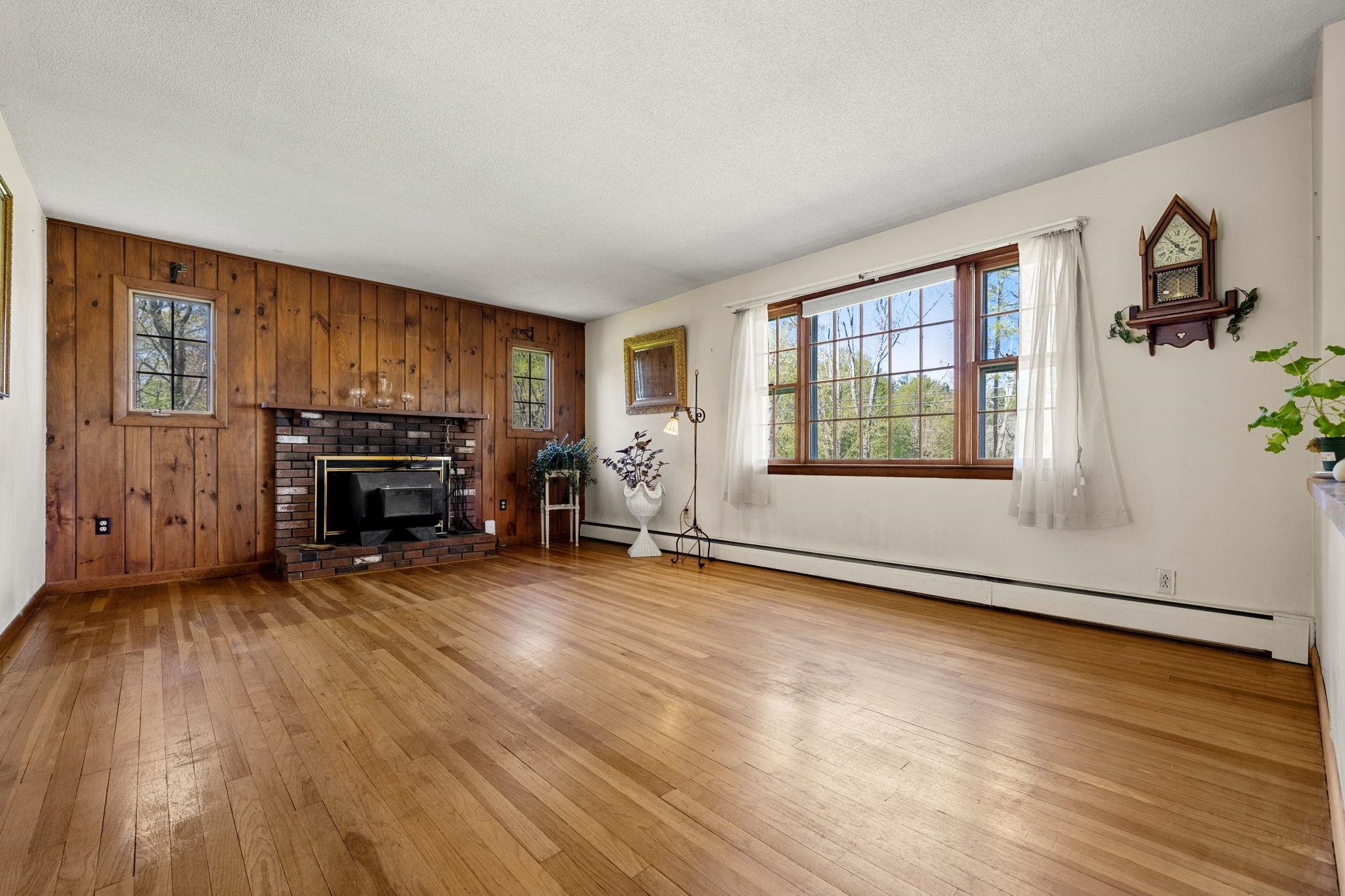 58 Willow Road East Kingston, NH 03827 - Photo 10 of 47