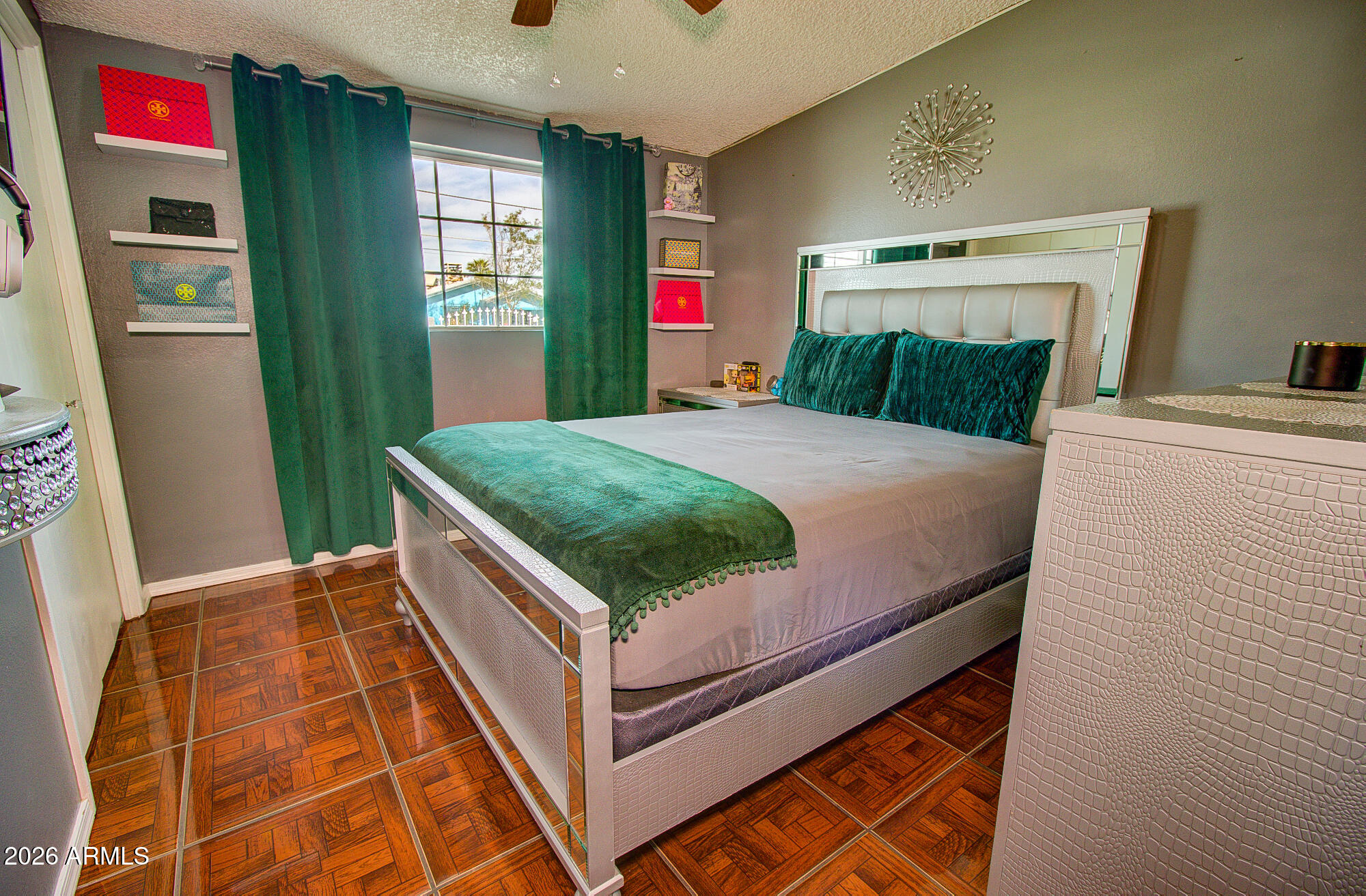 101 East 7th Street Eloy, AZ 85131 - Photo 20 of 34 a bedroom with bed and a window
