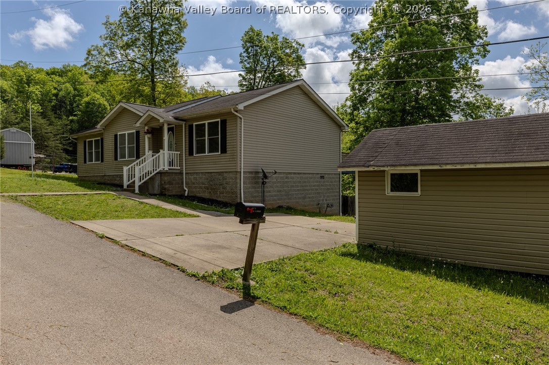 40 Wildberry Road Charleston, WV 25312 - Photo 2 of 31 Gallery Image 2