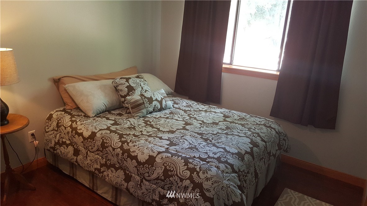 5004 Southeast 2nd Street Renton, WA 98059 - Photo 12 of 17