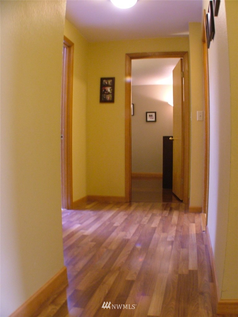 5004 Southeast 2nd Street Renton, WA 98059 - Photo 9 of 17
