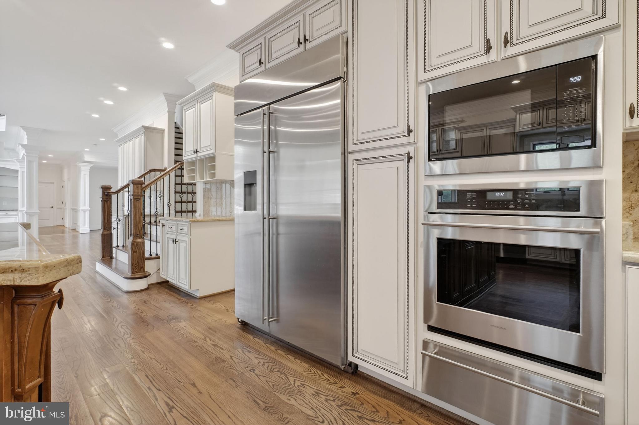 7112 Georgetown Pike McLean, VA 22101 - Photo 8 of 59 Gourmet Kitchen