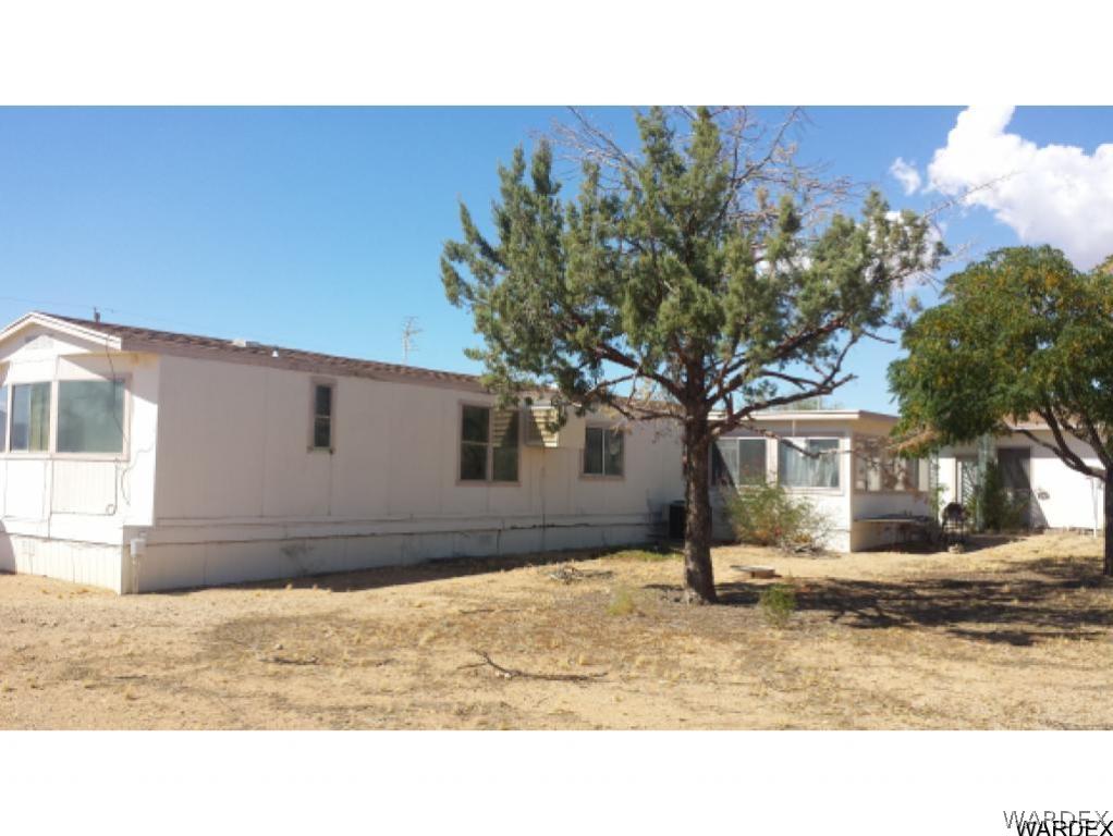 4110 Concho Road Golden Valley, AZ 86413 - Photo 3 of 10 a house view with a outdoor space