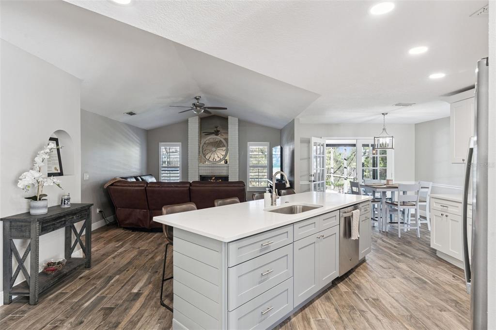 692 Rochester Street Oviedo, FL 32765 - Photo 12 of 49