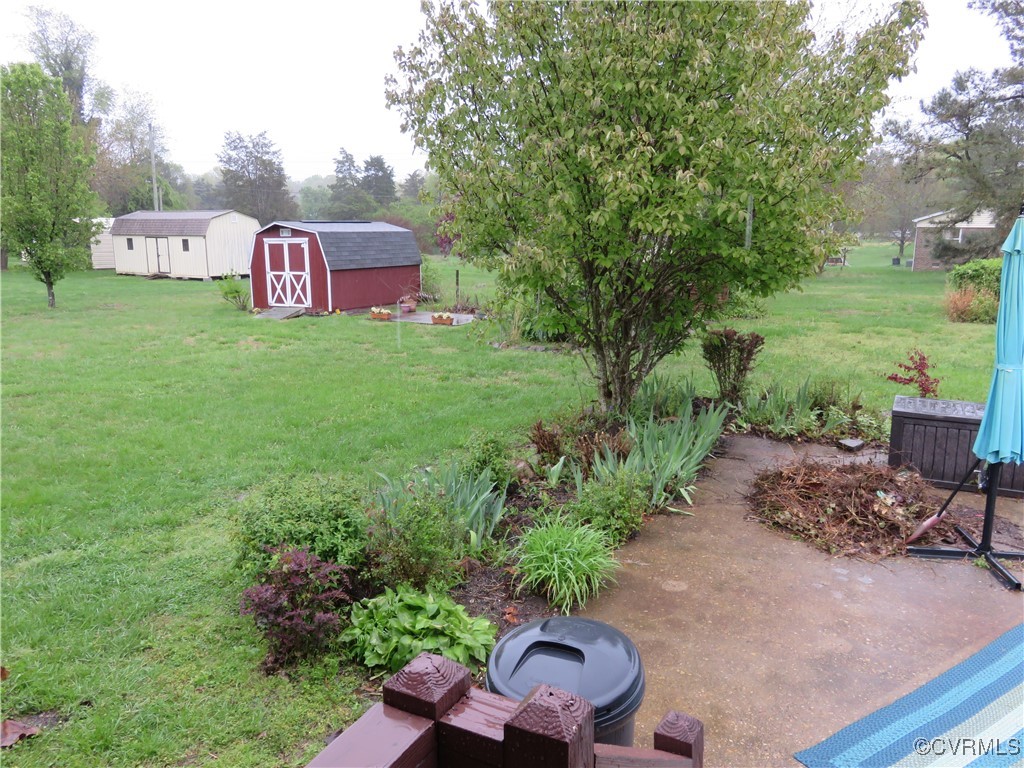 7585 Strath Road Henrico, VA 23231 - Photo 9 of 39