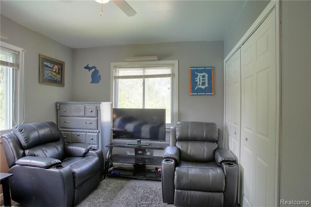 32560 Sutton Road Chesterfield, MI 48047 - Photo 23 of 35