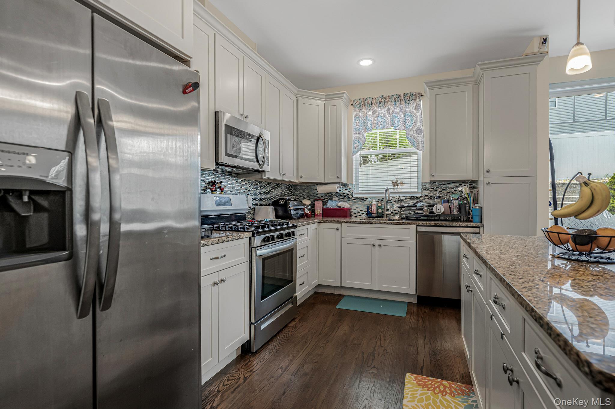 19 Magnolia Park Road Middletown, NY 10940 - Photo 11 of 23