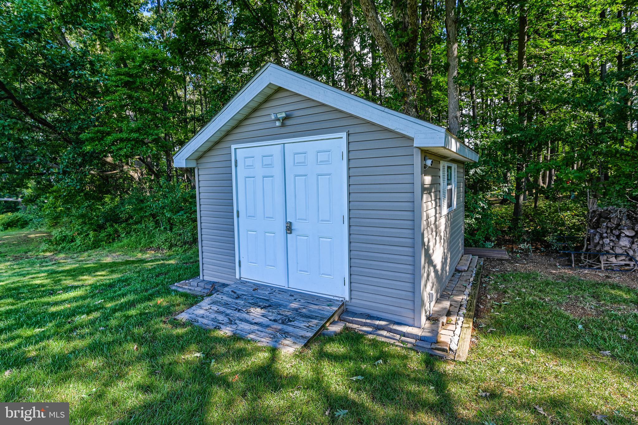 4209 Grandview Road Hanover, PA 17331 - Photo 46 of 49 Shed
