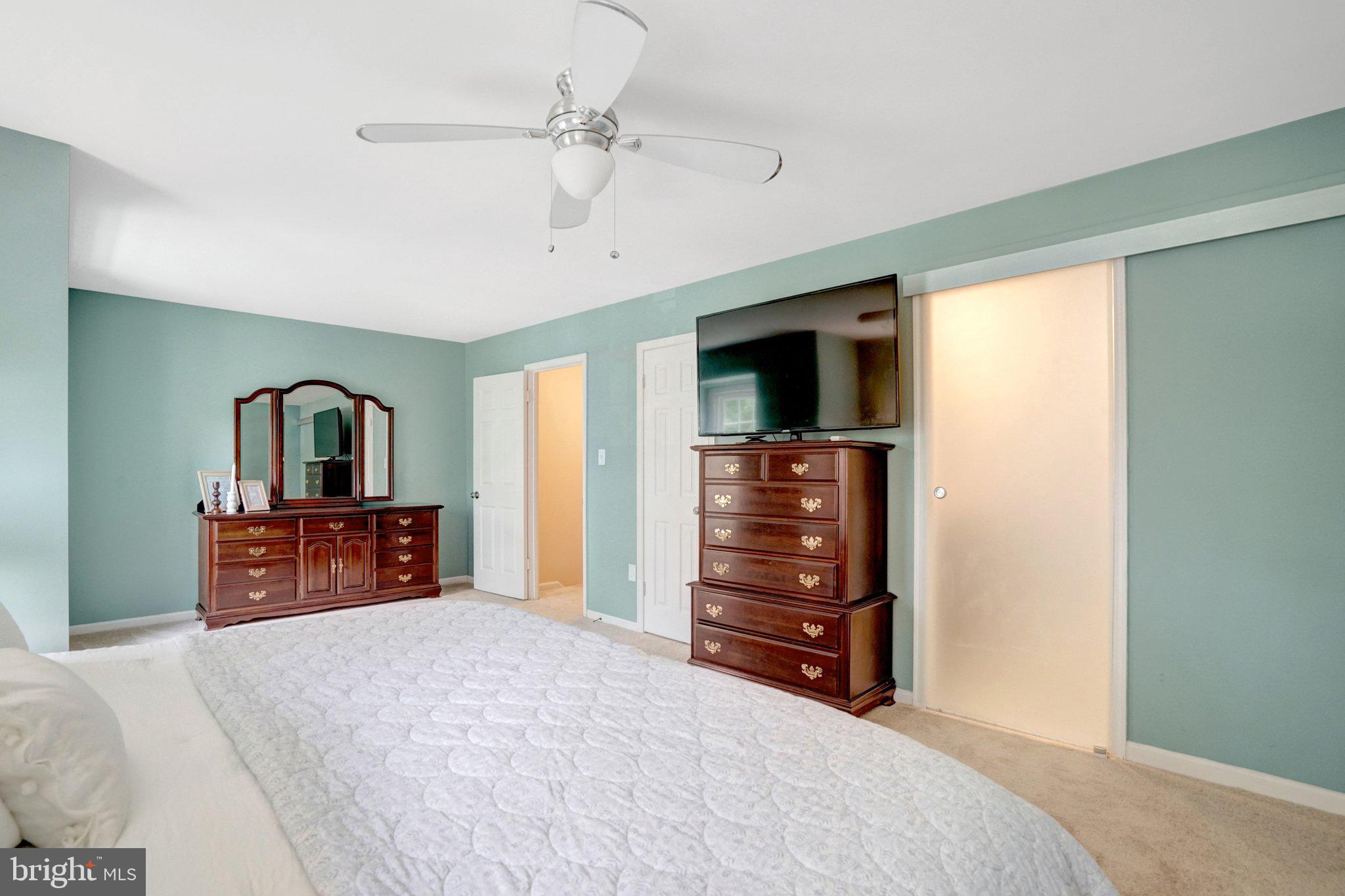 7838 Ashley Glen Road Annandale, VA 22003 - Photo 29 of 77 Primary bedroom w walk in closet & spa like bath