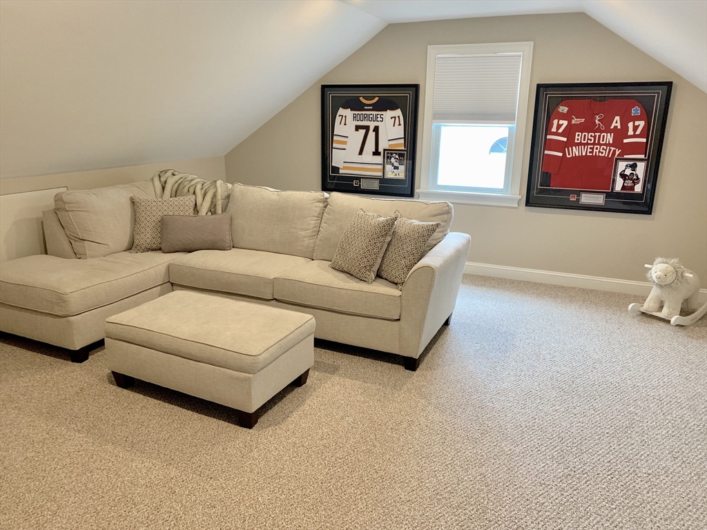 31 Bubier Road Marblehead, MA 01945 - Photo 26 of 29 a living room with furniture and a couch