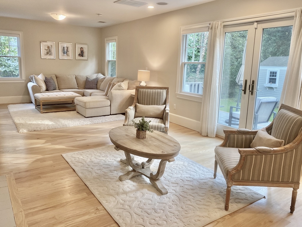 31 Bubier Road Marblehead, MA 01945 - Photo 5 of 29 a living room with furniture and a large window