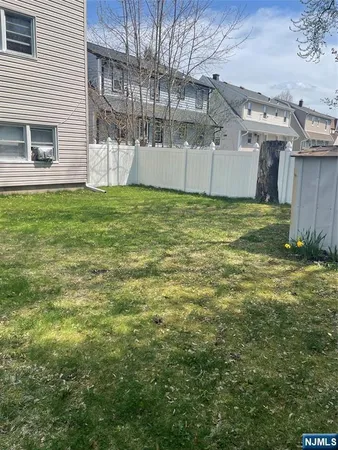 $2,800 | 107 Madison Avenue, Unit 1, Midland Park, NJ 07432