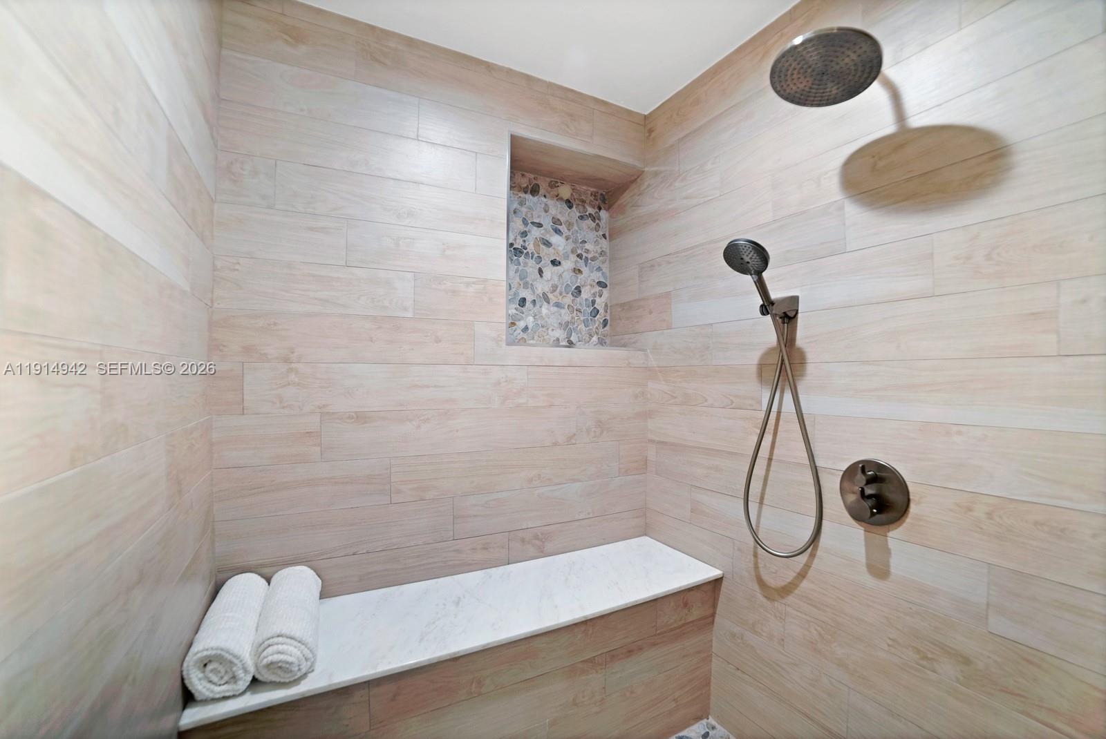 5735 North Bay Road Miami Beach, FL 33140 - Photo 35 of 59