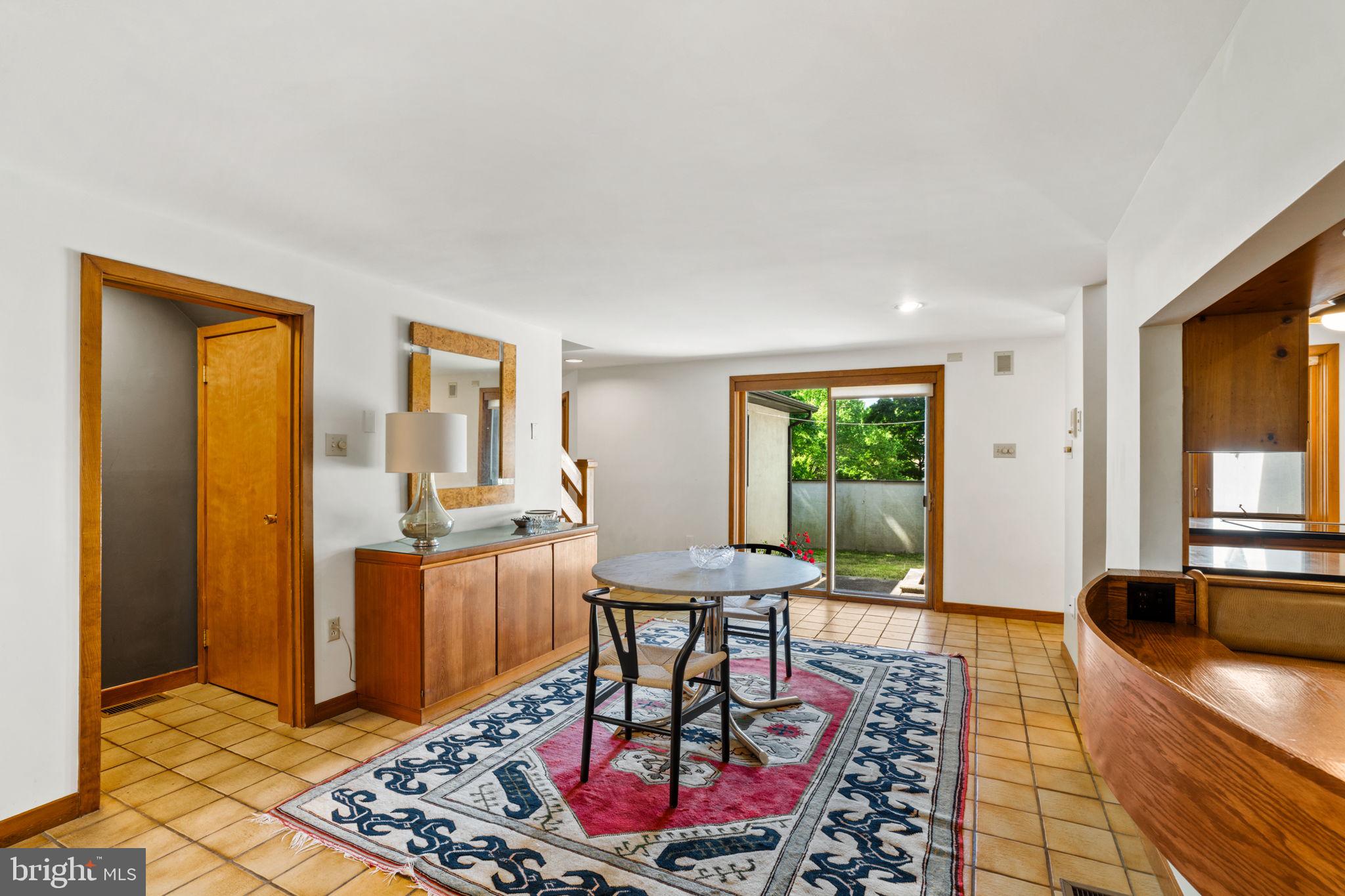 111 Hilltop Road Philadelphia, PA 19118 - Photo 18 of 68 Dining Room
