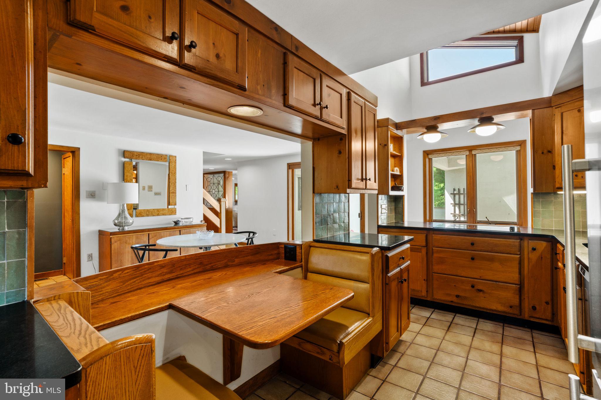 111 Hilltop Road Philadelphia, PA 19118 - Photo 26 of 68