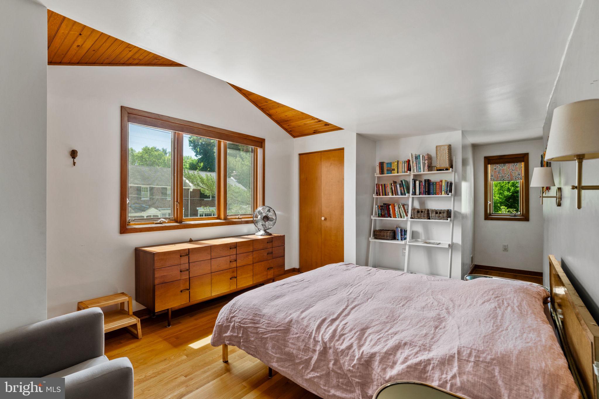 111 Hilltop Road Philadelphia, PA 19118 - Photo 40 of 68 Bedroom 2