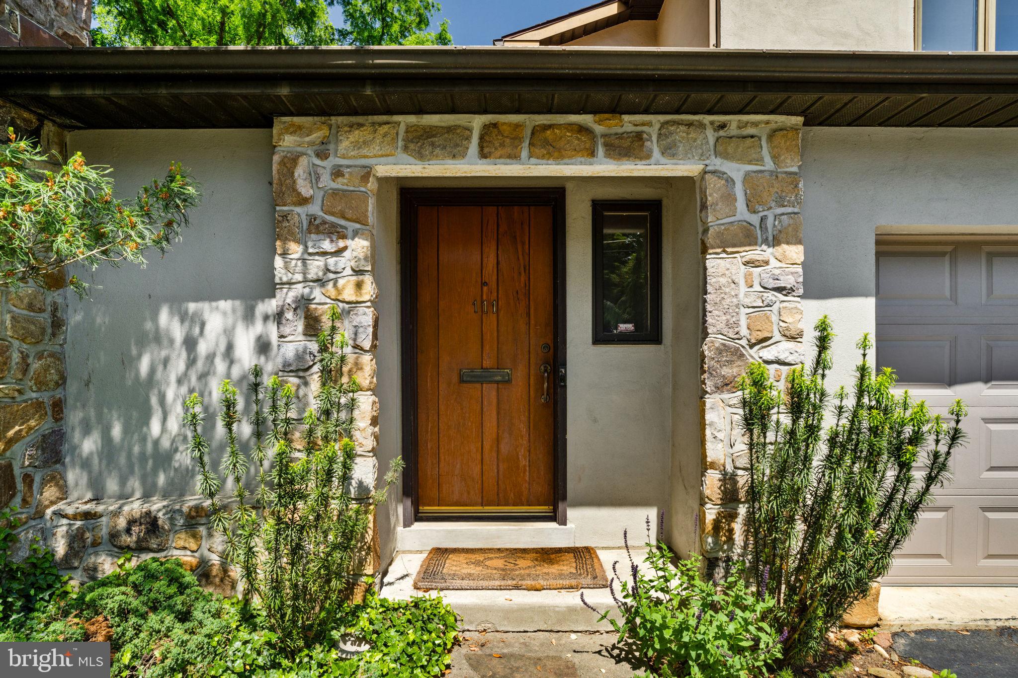 111 Hilltop Road Philadelphia, PA 19118 - Photo 4 of 68