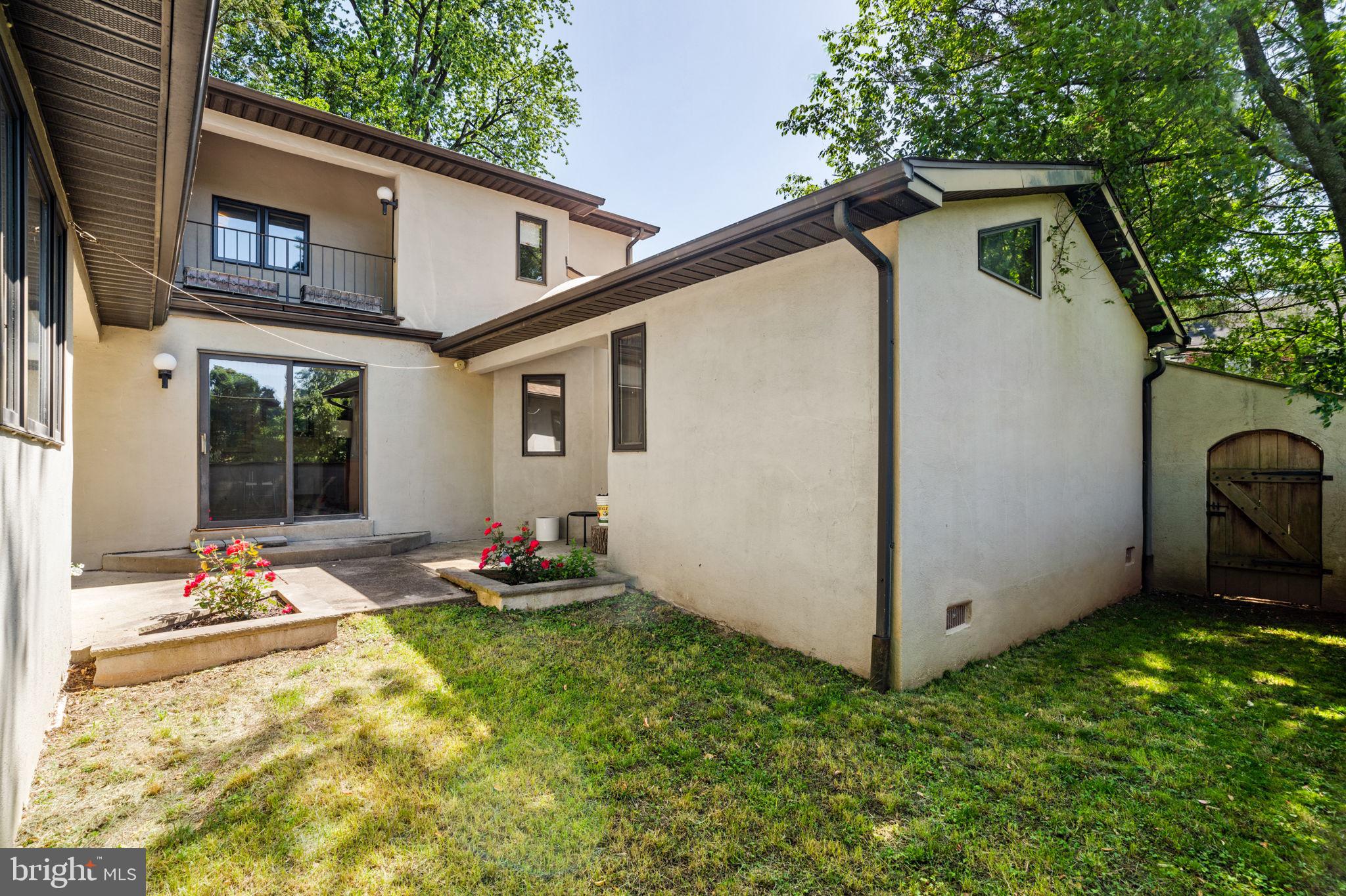 111 Hilltop Road Philadelphia, PA 19118 - Photo 60 of 68 Walled Garden