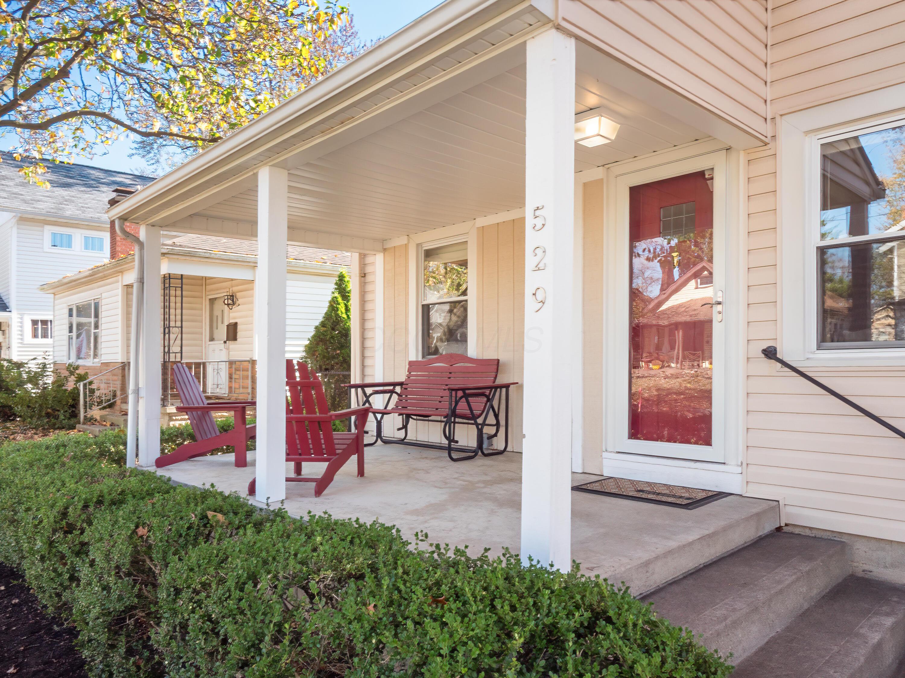 529 Crestview Road Columbus, OH 43202 - Photo 2 of 35 your darling Clintonville home...