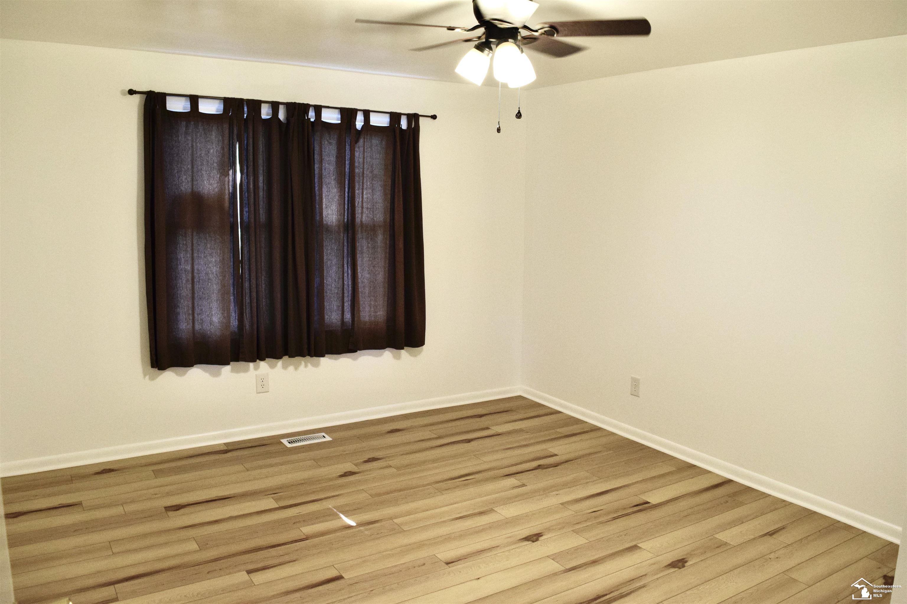3379 Laurelwood Street, Unit ENGLEWOOD DR Monroe, MI 48162 - Photo 14 of 21 Gallery Image 14