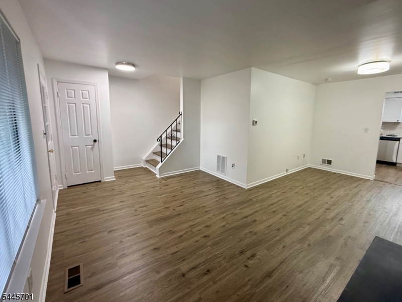 125 Riva Drive Hackettstown, NJ 07840 - Photo 9 of 26