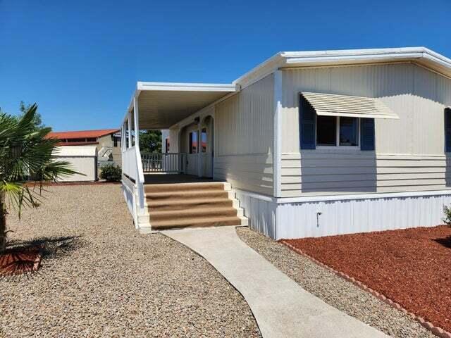 301 Freeman Road, Unit 21 Central Point, OR 97502 - Photo 1 of 13 1
