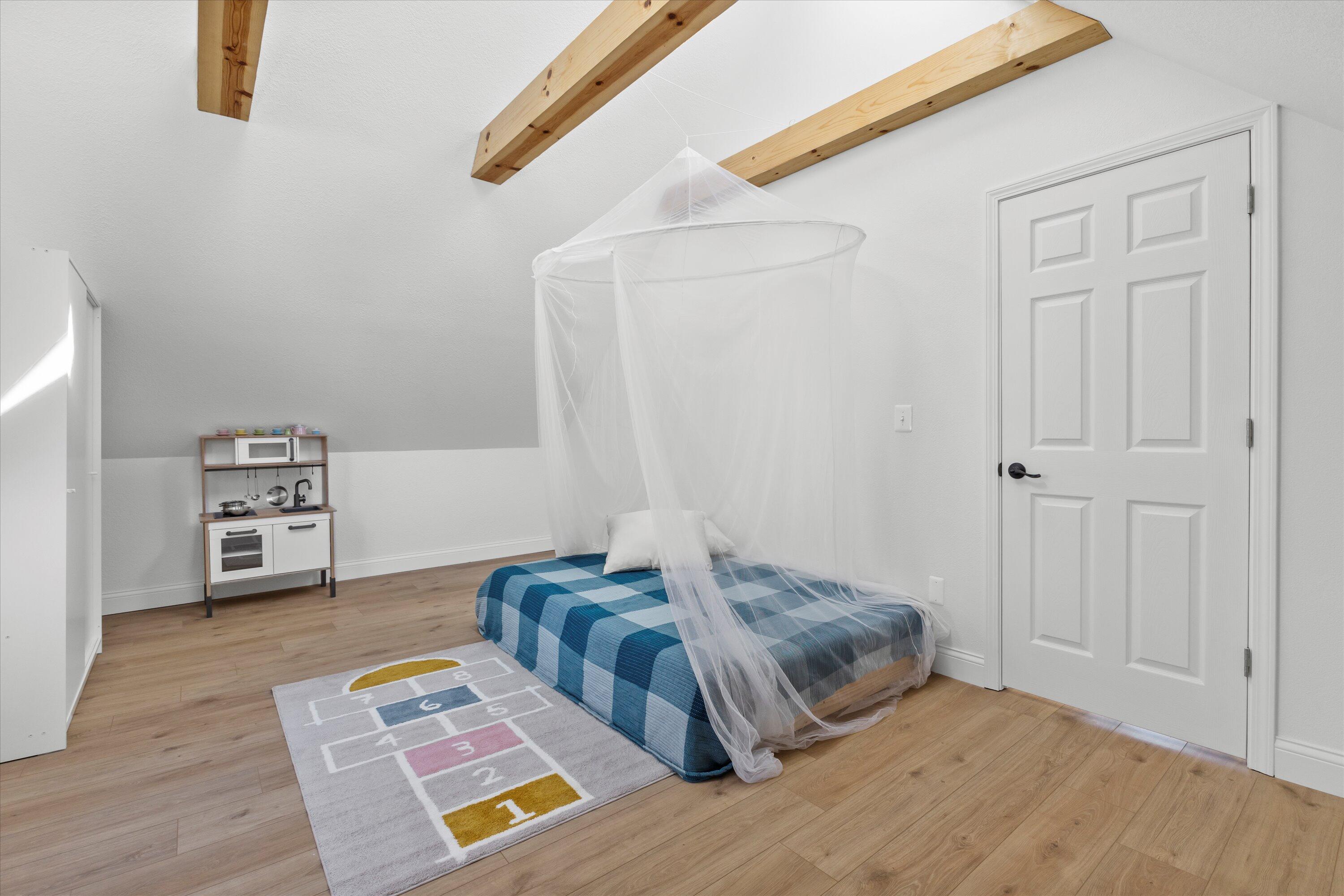 2742 South Greeley Street Milwaukee, WI 53207 - Photo 22 of 34 Bed 3