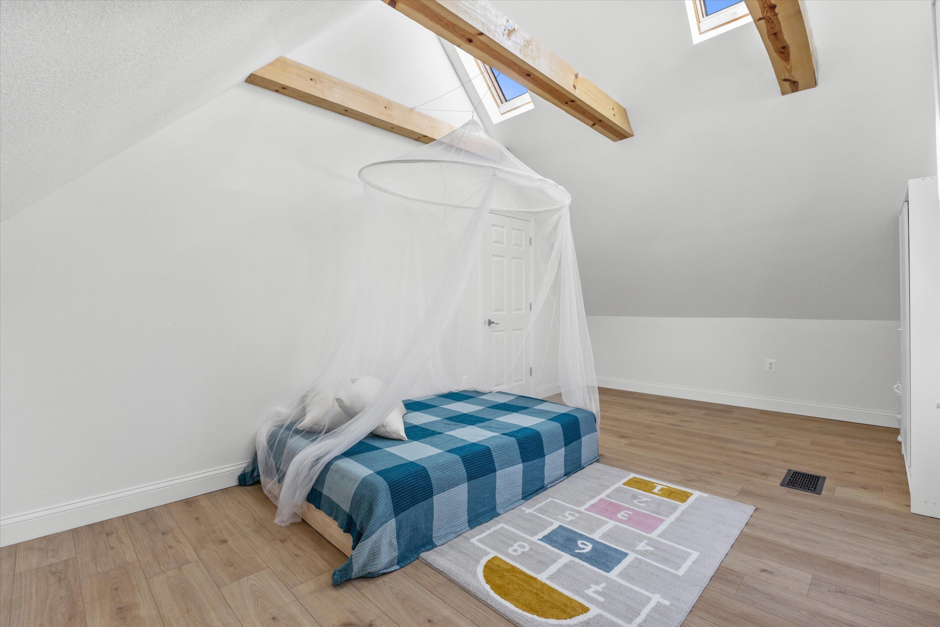 2742 South Greeley Street Milwaukee, WI 53207 - Photo 23 of 34 Bed 3 with skylights