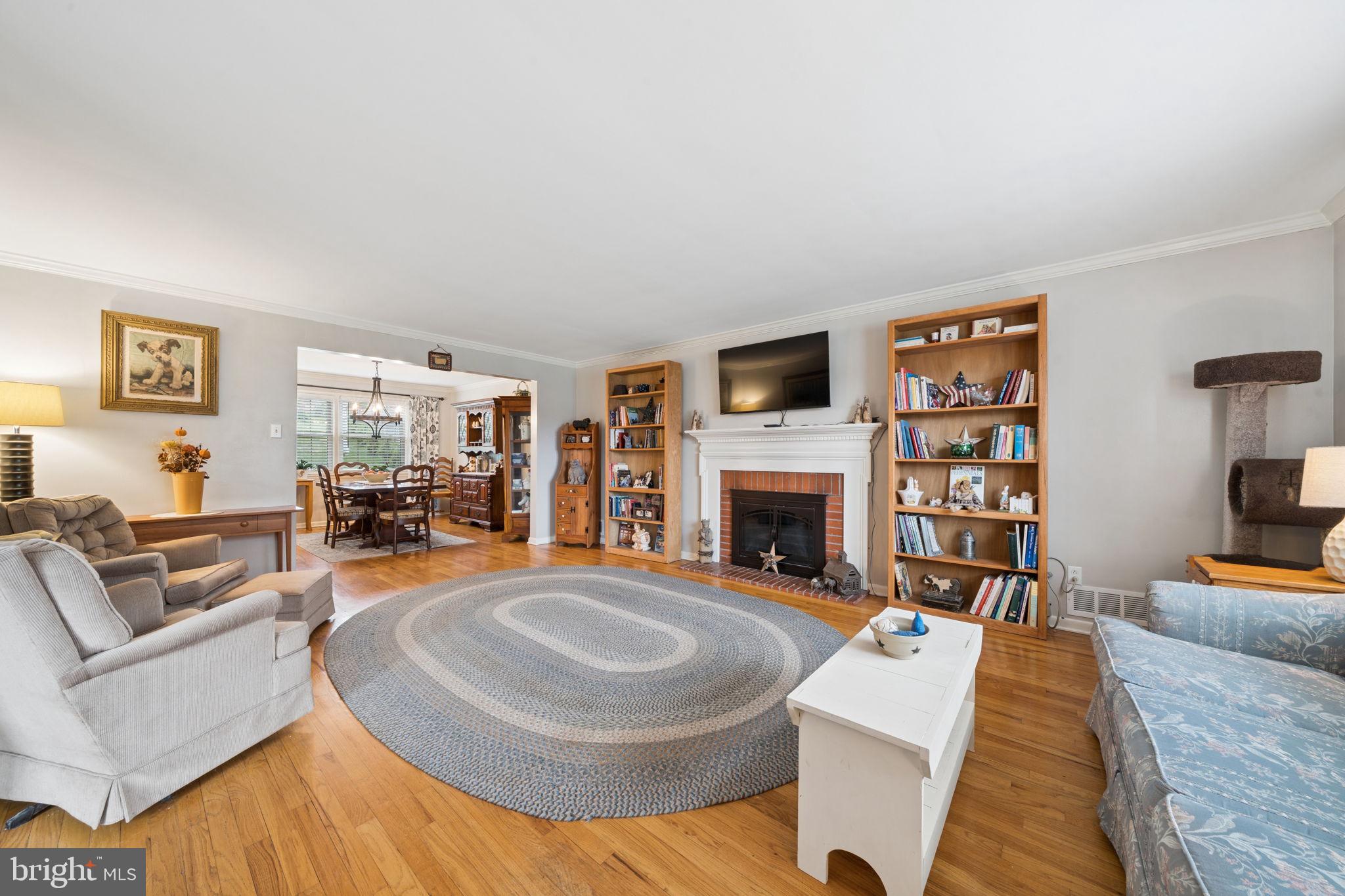 223 Ridgeview Drive Venetia, PA 15367 - Photo 7 of 39 Gallery Image 7