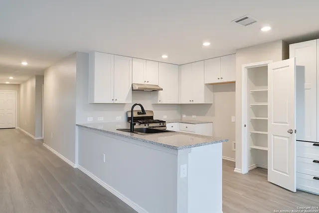 $1,750 | 2777 Green Finch, New Braunfels, TX 78130