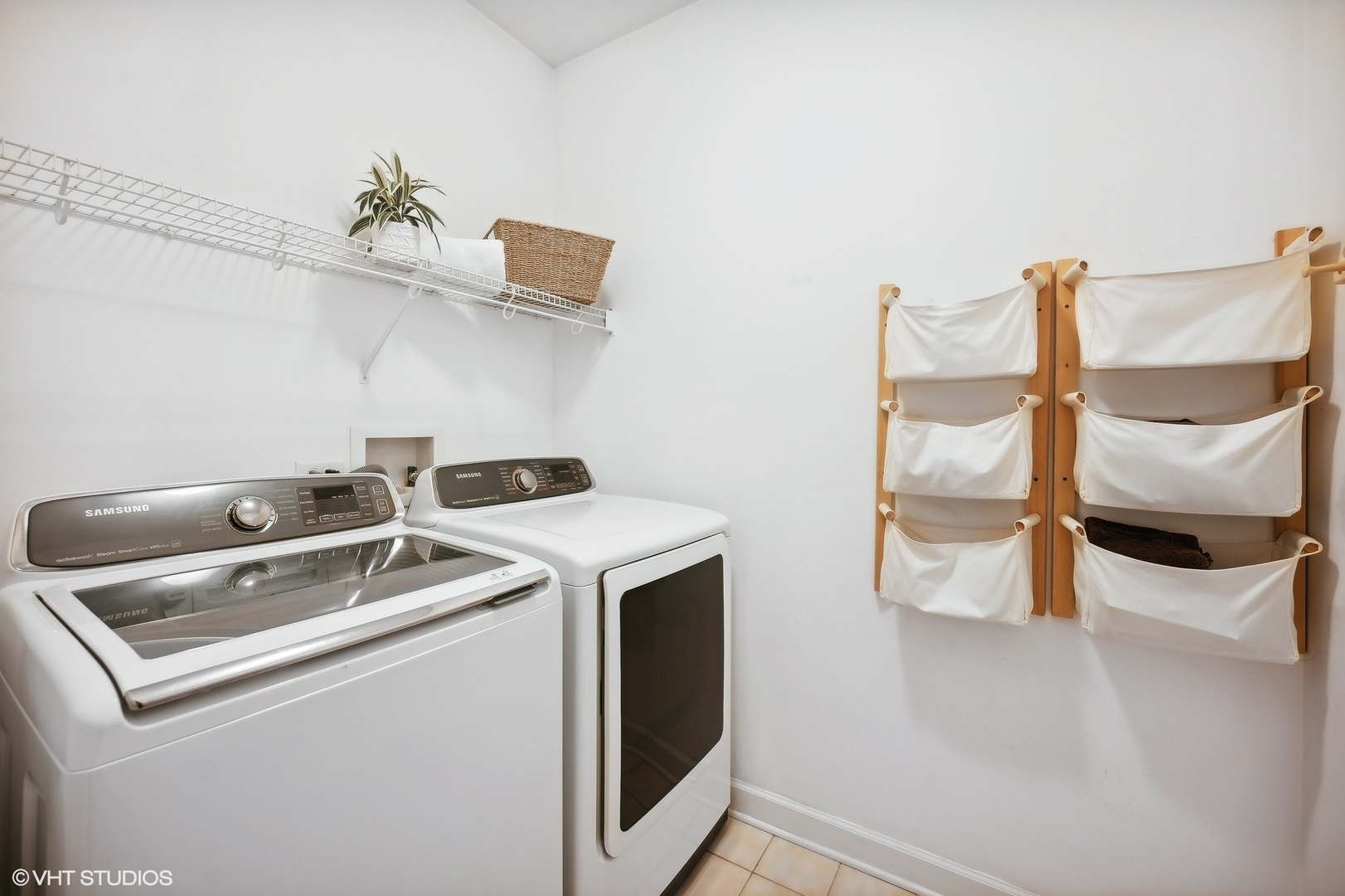 2703 Langley Circle Glenview, IL 60026 - Photo 8 of 23 a utility room with dryer and washer