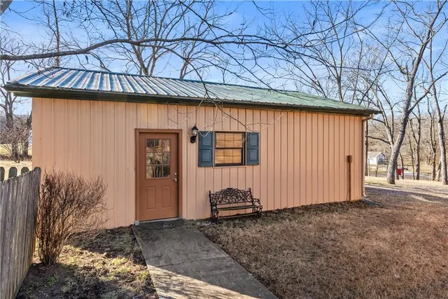 $399,000 | 29604 East Easley Road, Lee's Summit, MO 64086