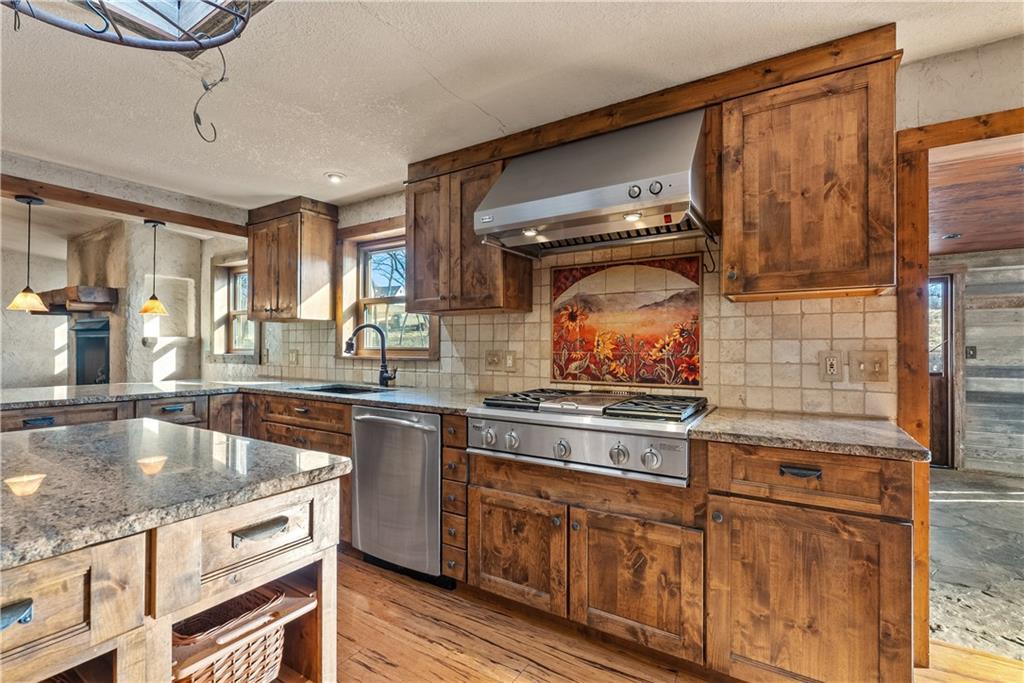 39604 East Easley Road Lee's Summit, MO 64086 - Photo 3 of 40