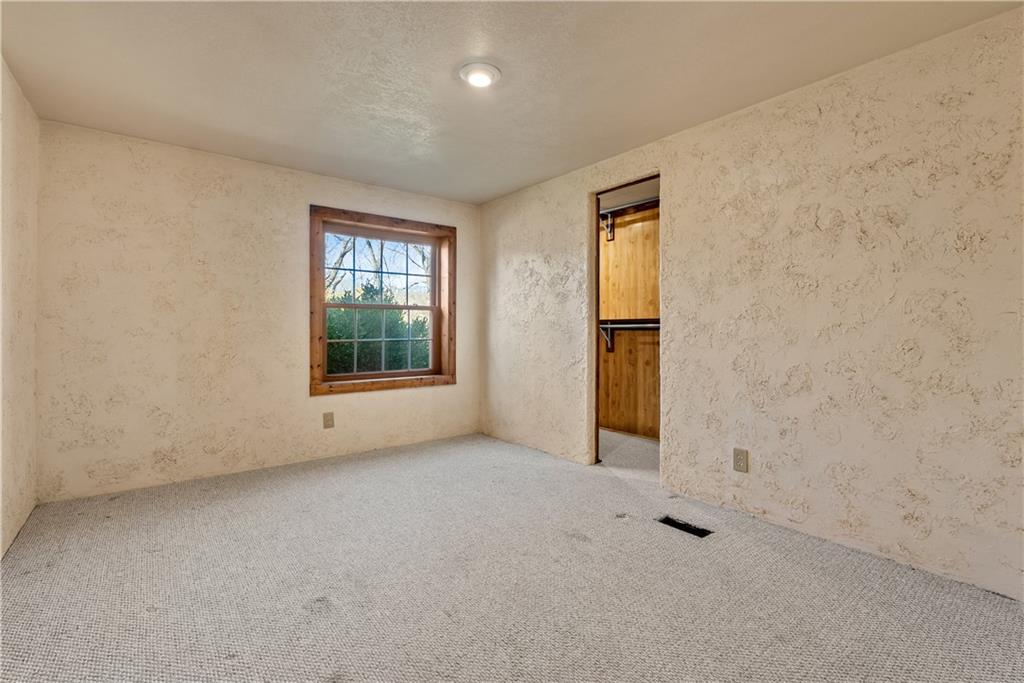 39604 East Easley Road Lee's Summit, MO 64086 - Photo 33 of 40