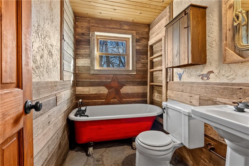 39604 East Easley Road Lee's Summit, MO 64086 - Photo 36 of 40