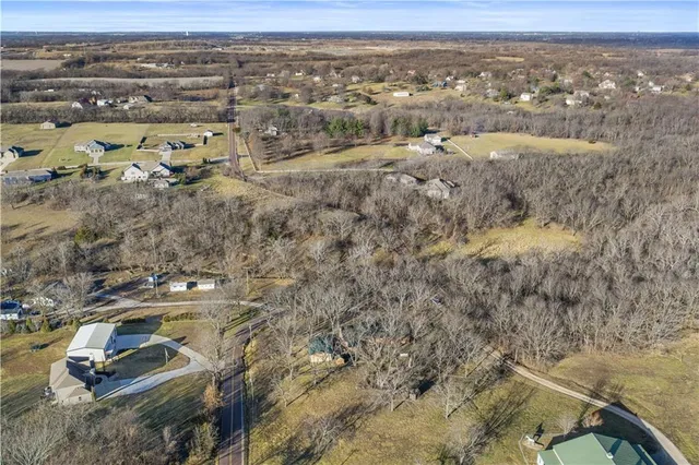 $399,000 | 29604 East Easley Road, Lee's Summit, MO 64086