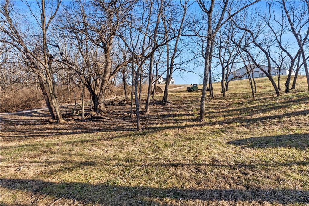 39604 East Easley Road Lee's Summit, MO 64086 - Photo 9 of 40