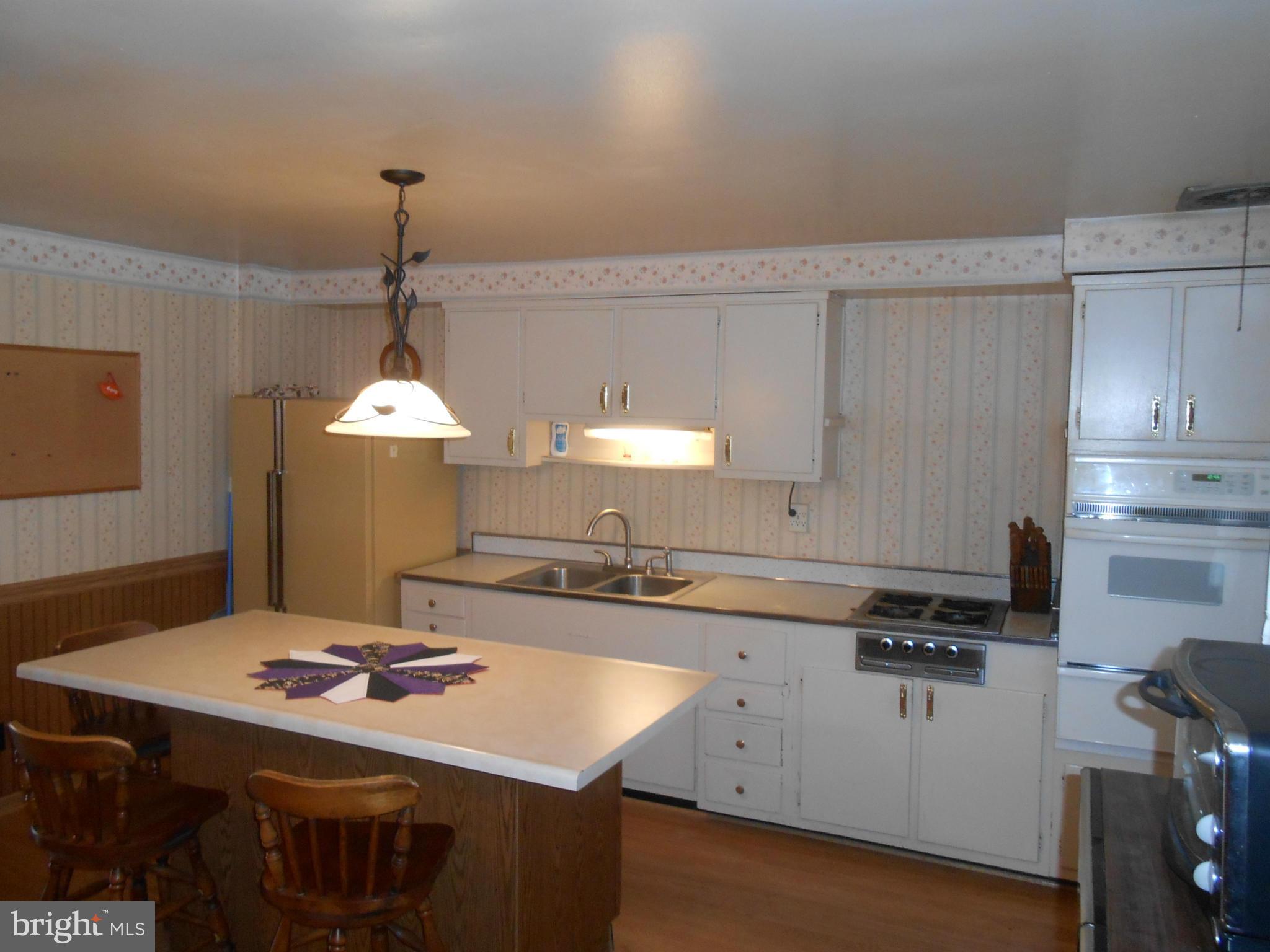 7848 Kavanagh Road Baltimore, MD 21222 - Photo 7 of 15 Kitchen