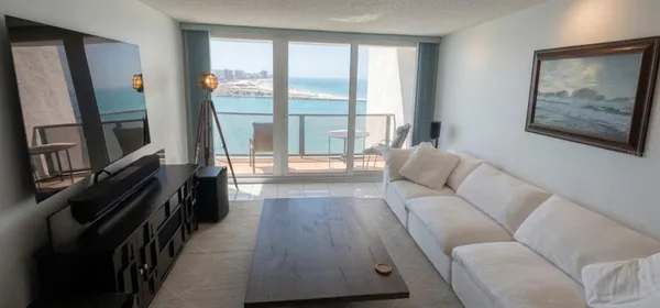 $2,950 | 450 South Gulfview Boulevard, Unit 1208, Clearwater Beach, FL 33767