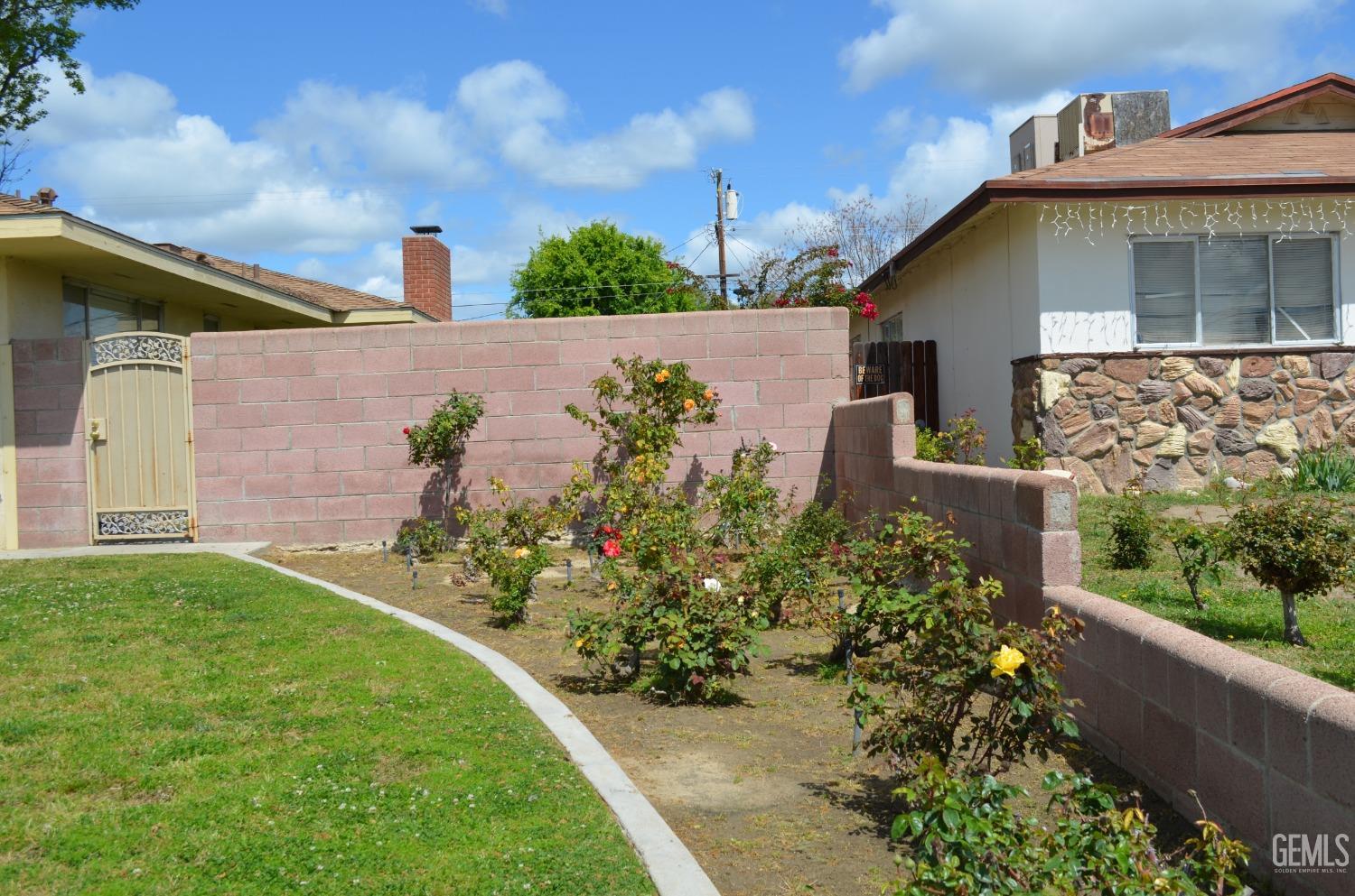 Undisclosed Address Shafter, CA 93263 - Photo 33 of 34