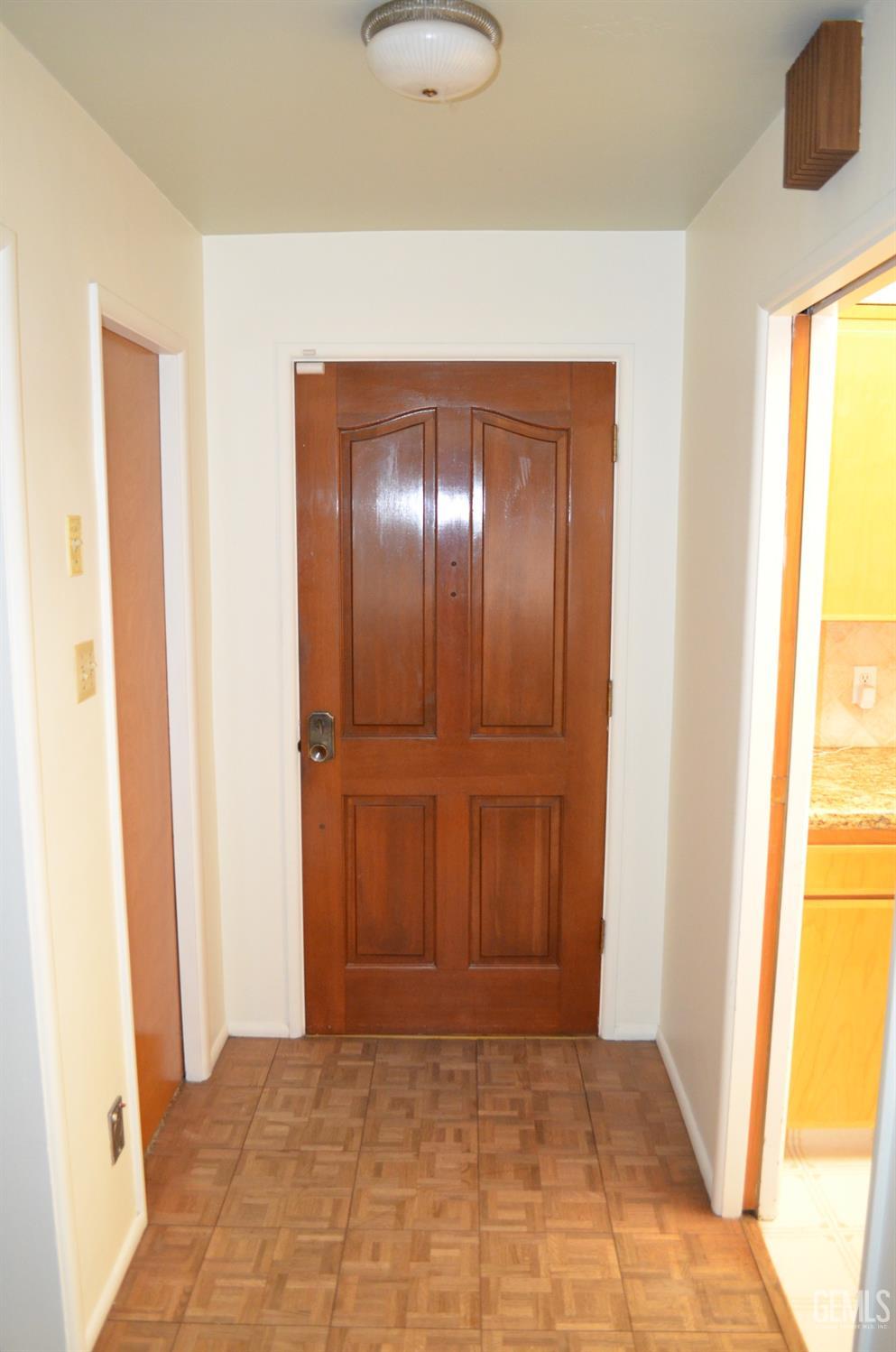 Undisclosed Address Shafter, CA 93263 - Photo 4 of 34