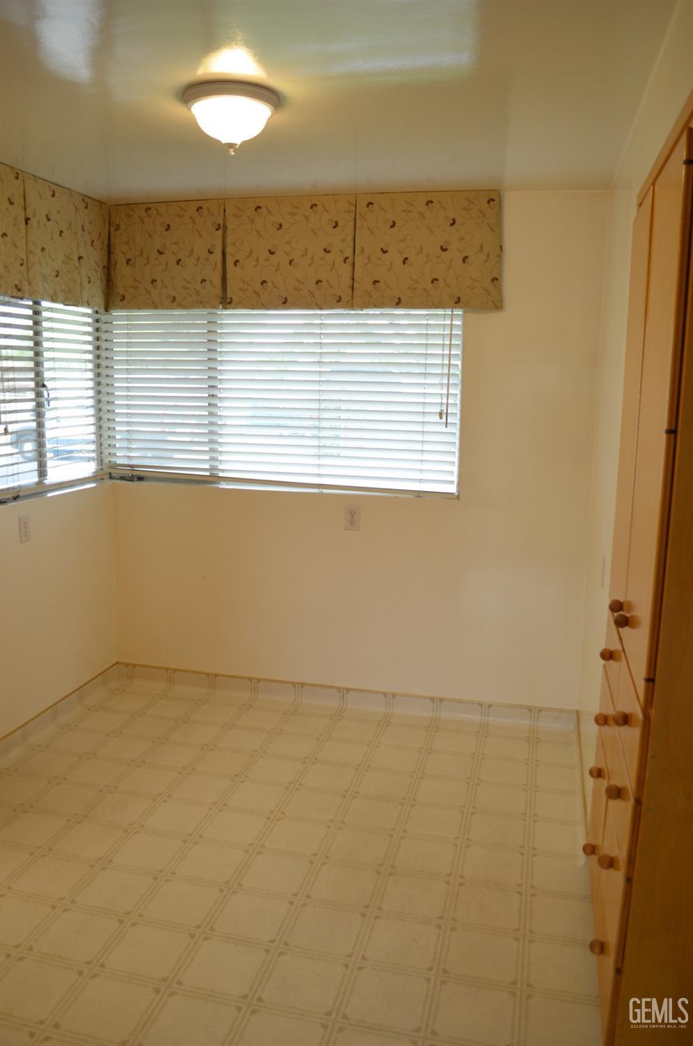 Undisclosed Address Shafter, CA 93263 - Photo 10 of 34