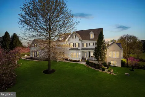 $2,000,000 | 38527 Ditchling Place, Hamilton, VA 20158