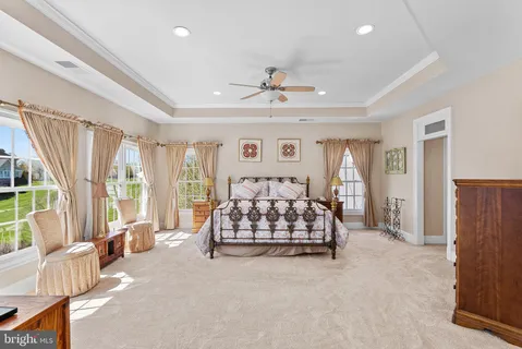 $2,000,000 | 38527 Ditchling Place, Hamilton, VA 20158