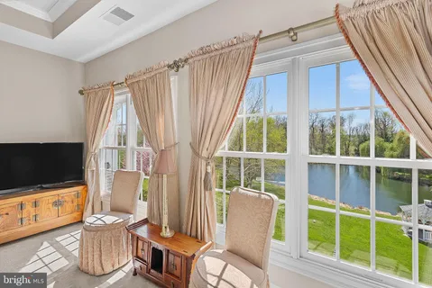 $2,000,000 | 38527 Ditchling Place, Hamilton, VA 20158